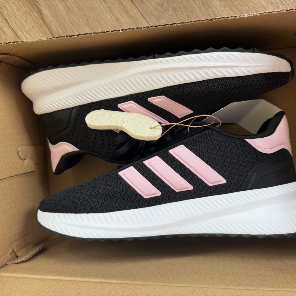 Adidas Women's Black and Pink Sneakers